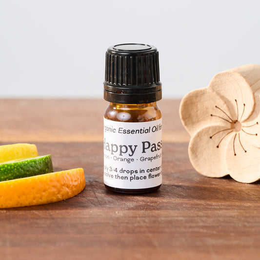 Happy Passenger Organic Essential Oil Car Diffuser Set with Beechwood Flower and Magnetic Car Vent Clip.